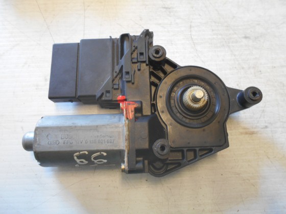 Motor Elevador Vidro Trz Esq VW Passat 1999 MEV160